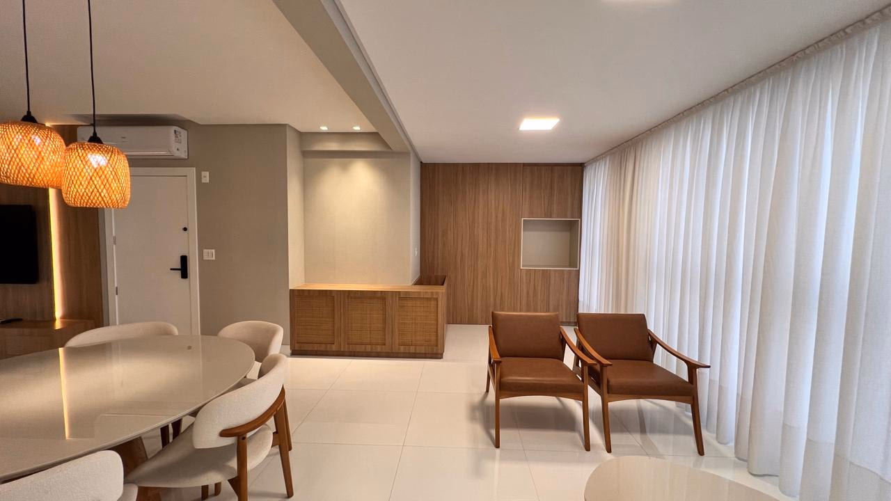 Apartamento 4 suítes em Meia Praia — Meia Praia, Itapema