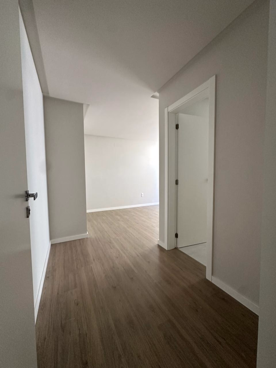 Apartamento 4 suítes em Meia Praia — Meia Praia, Itapema