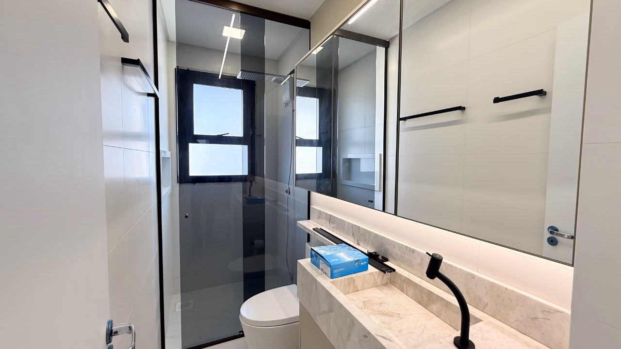 Apartamento 2 suítes em Meia Praia — Meia Praia, Itapema