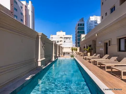 Belissimo Residence - Rua 303, Bairro Meia Praia, Itapema - SC (10)