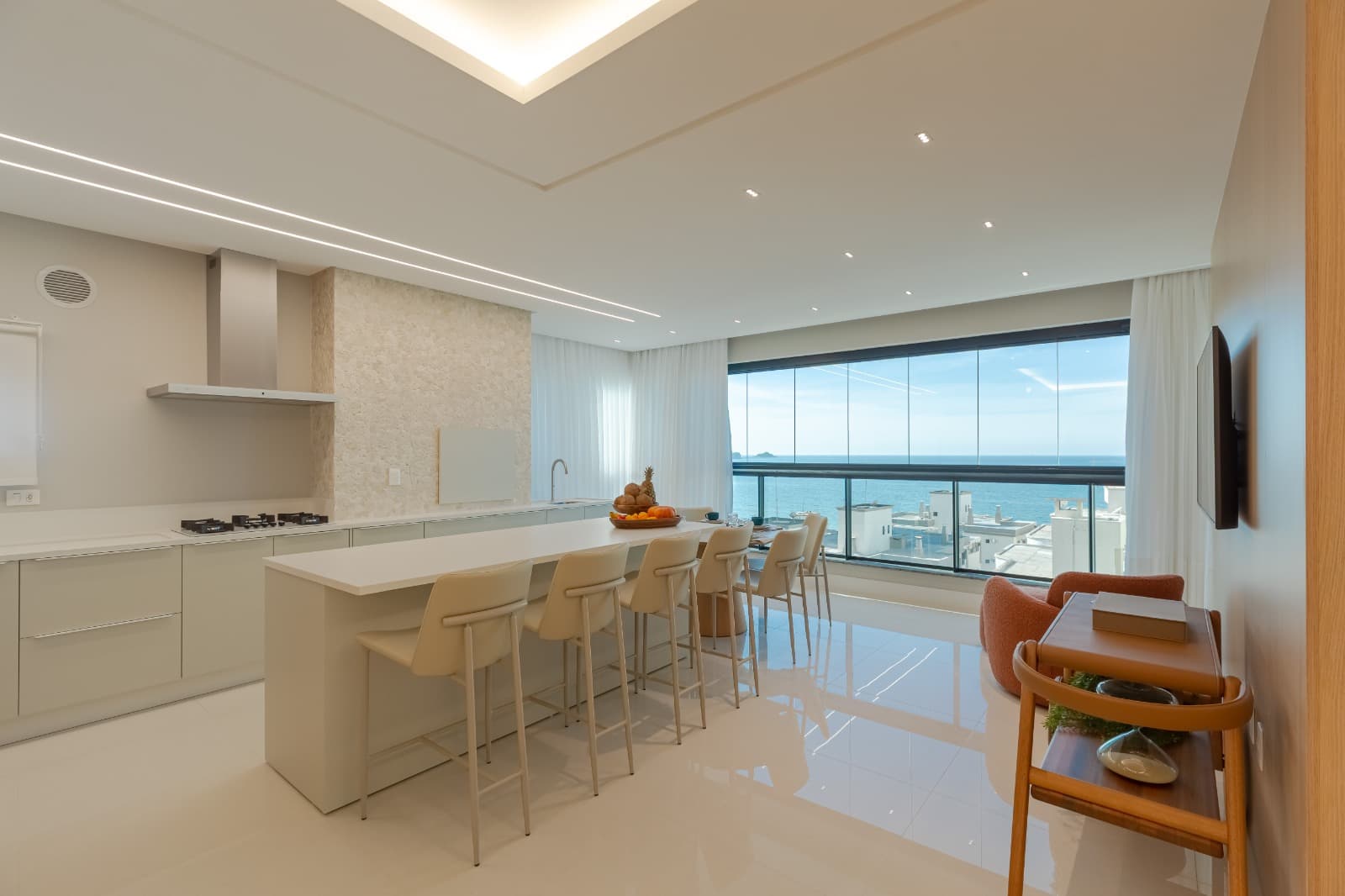 Apartamento 4 suítes em Meia Praia — Meia Praia, Itapema
