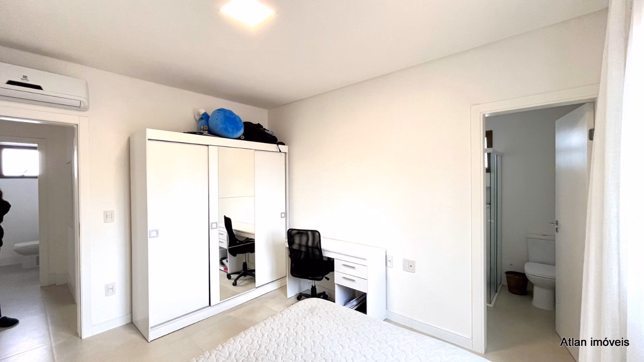 Apartamento 2 suítes em Meia Praia — Meia Praia, Itapema