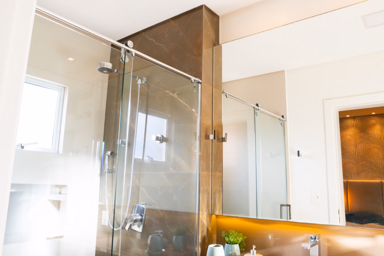 Apartamento 4 suítes em Meia Praia — Meia Praia, Itapema
