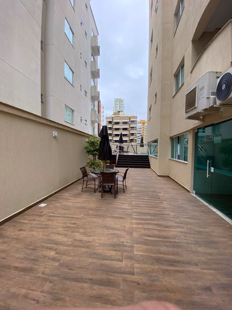 Apartamento mobiliado a venda no Palazzo Ducale em Meia Praia, Itapema (6)