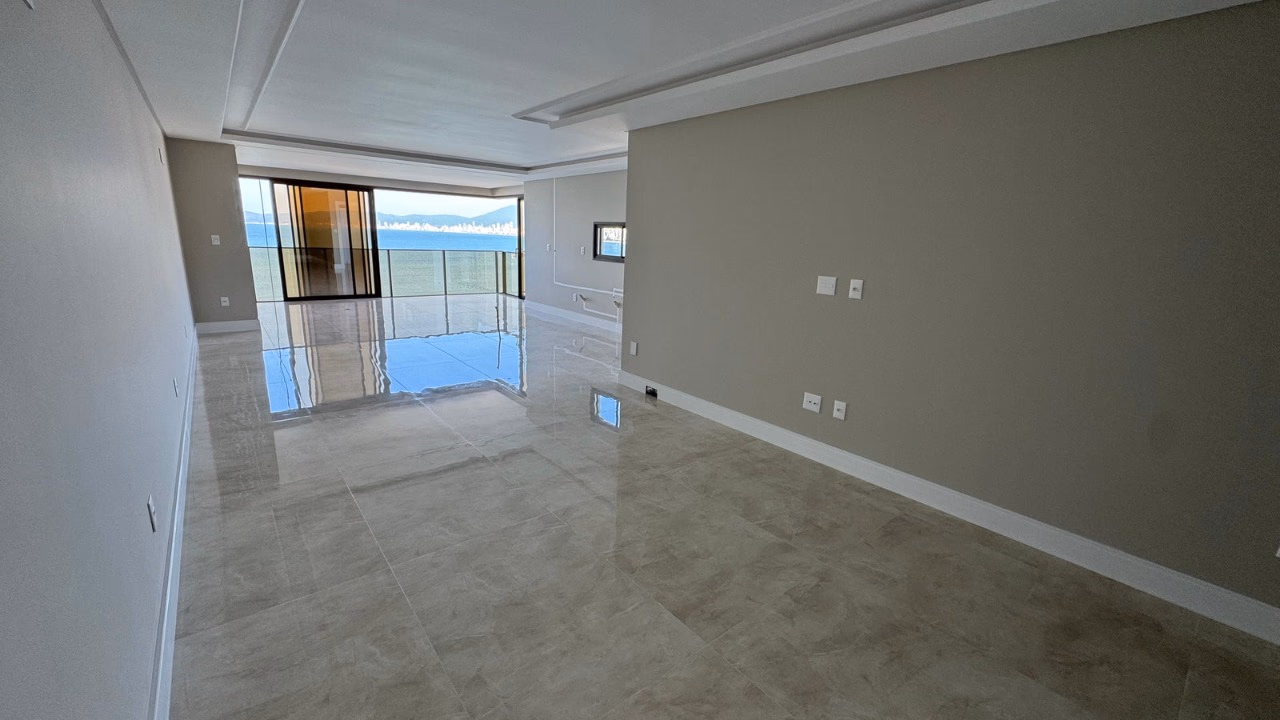 Apartamento 4 suítes em Centro — Centro, Itapema