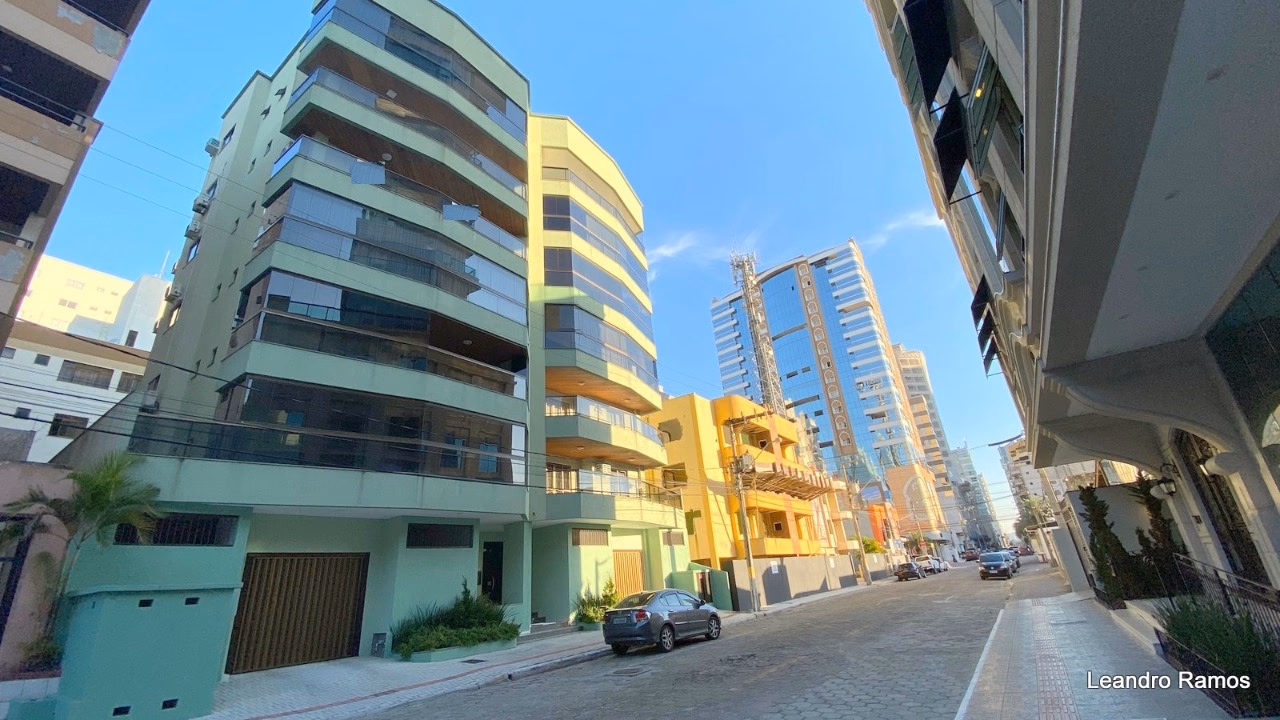 Apartamento a venda em Meia Praia, Itapema-SC