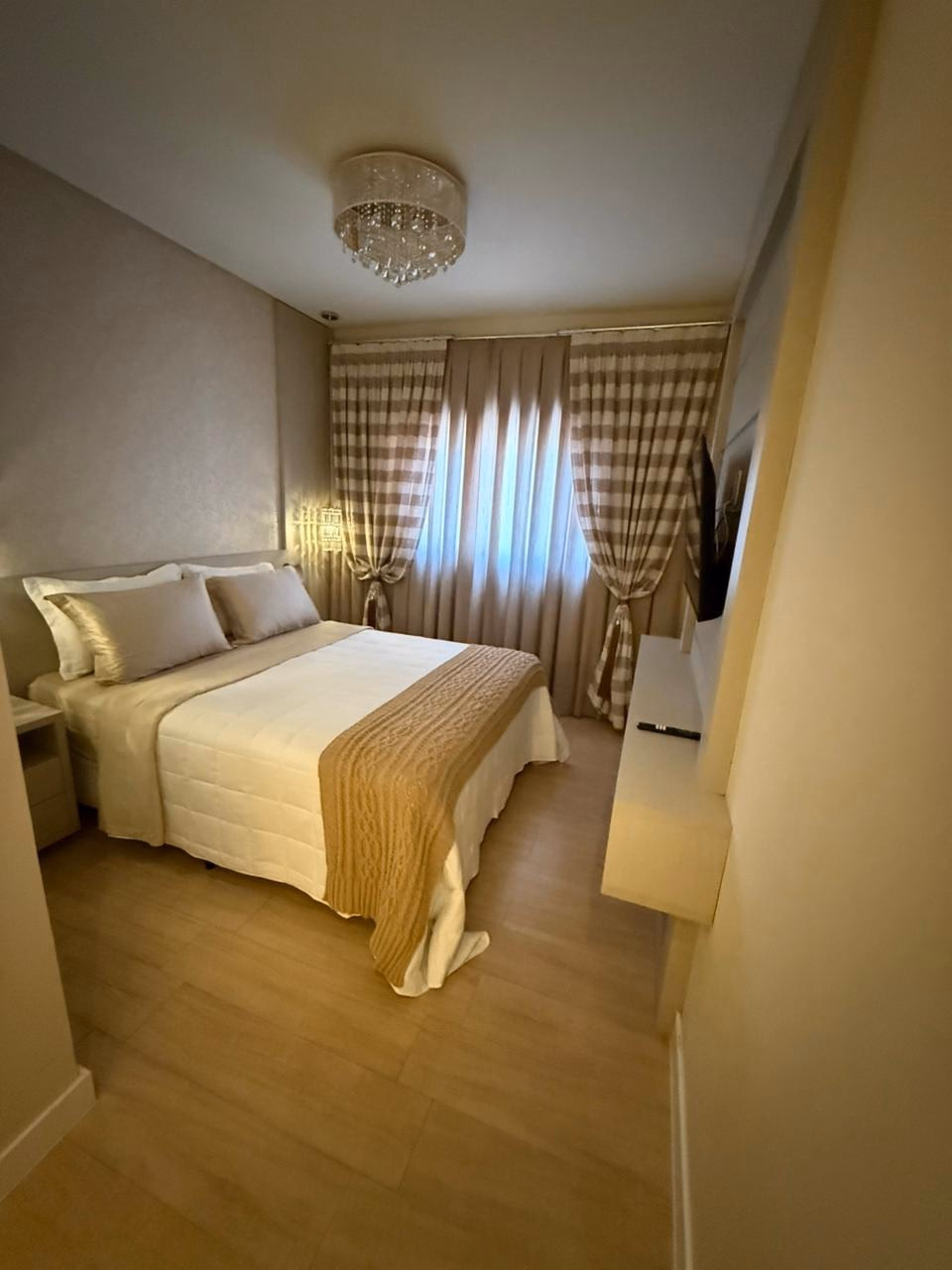 Apartamento 3 suítes em Meia Praia — Meia Praia, Itapema