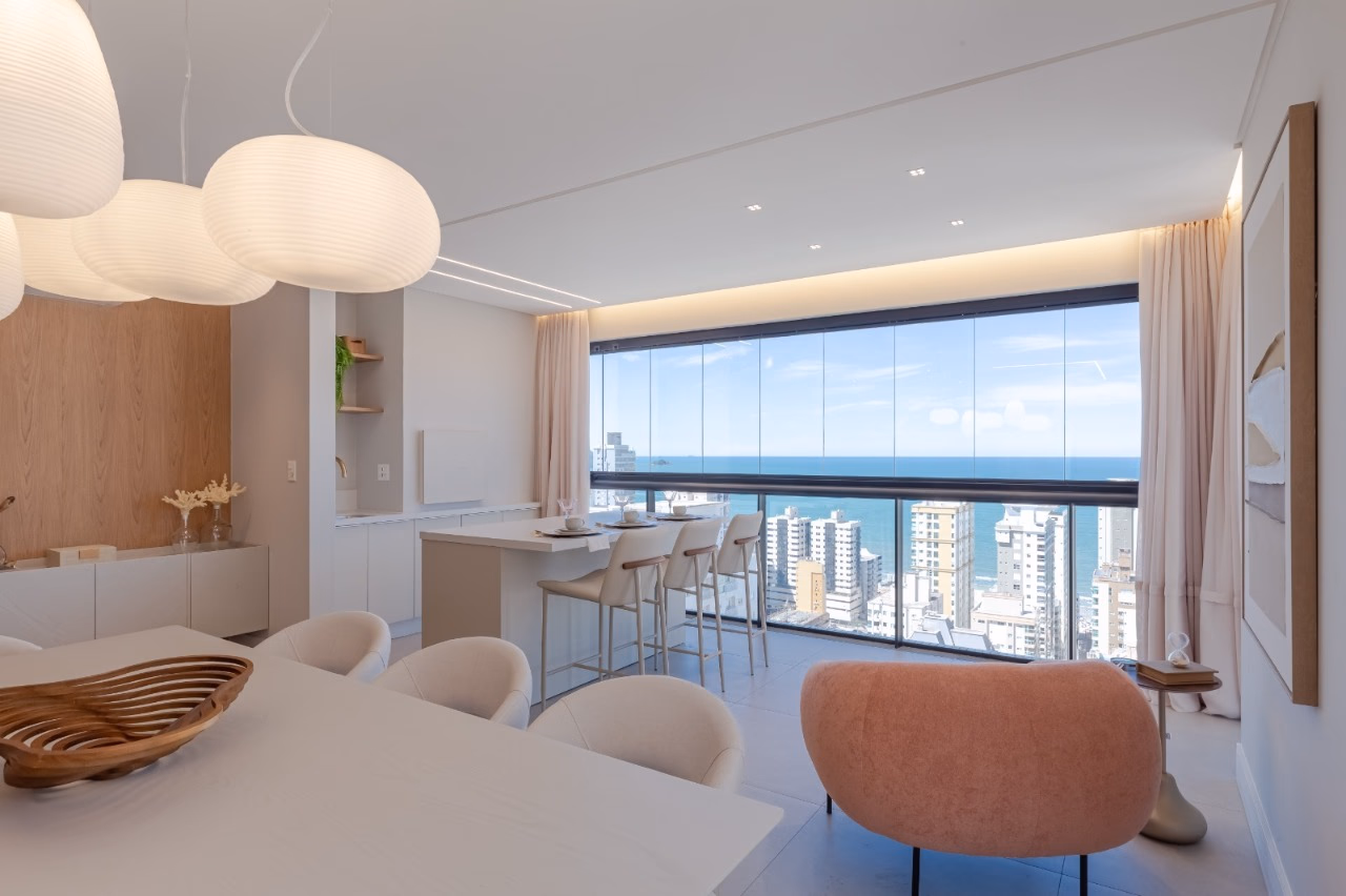 Apartamento 3 suítes em Meia Praia — Meia Praia, Itapema