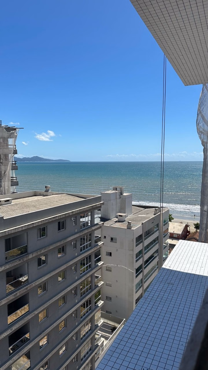 Apartamento 3 suítes em Balneário Perequê — Balneário Perequê