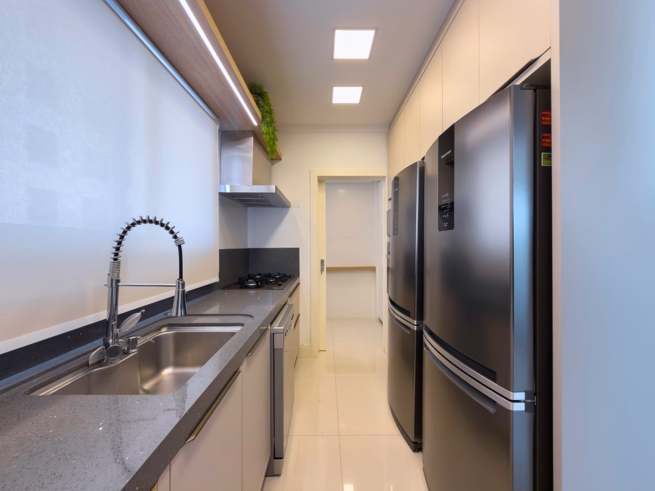 Apartamento 4 suítes em Meia Praia — Meia Praia, Itapema