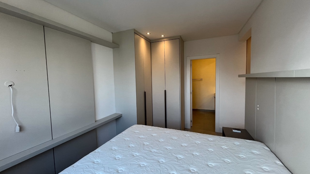 Apartamento 4 suítes em Meia Praia — Meia Praia, Itapema