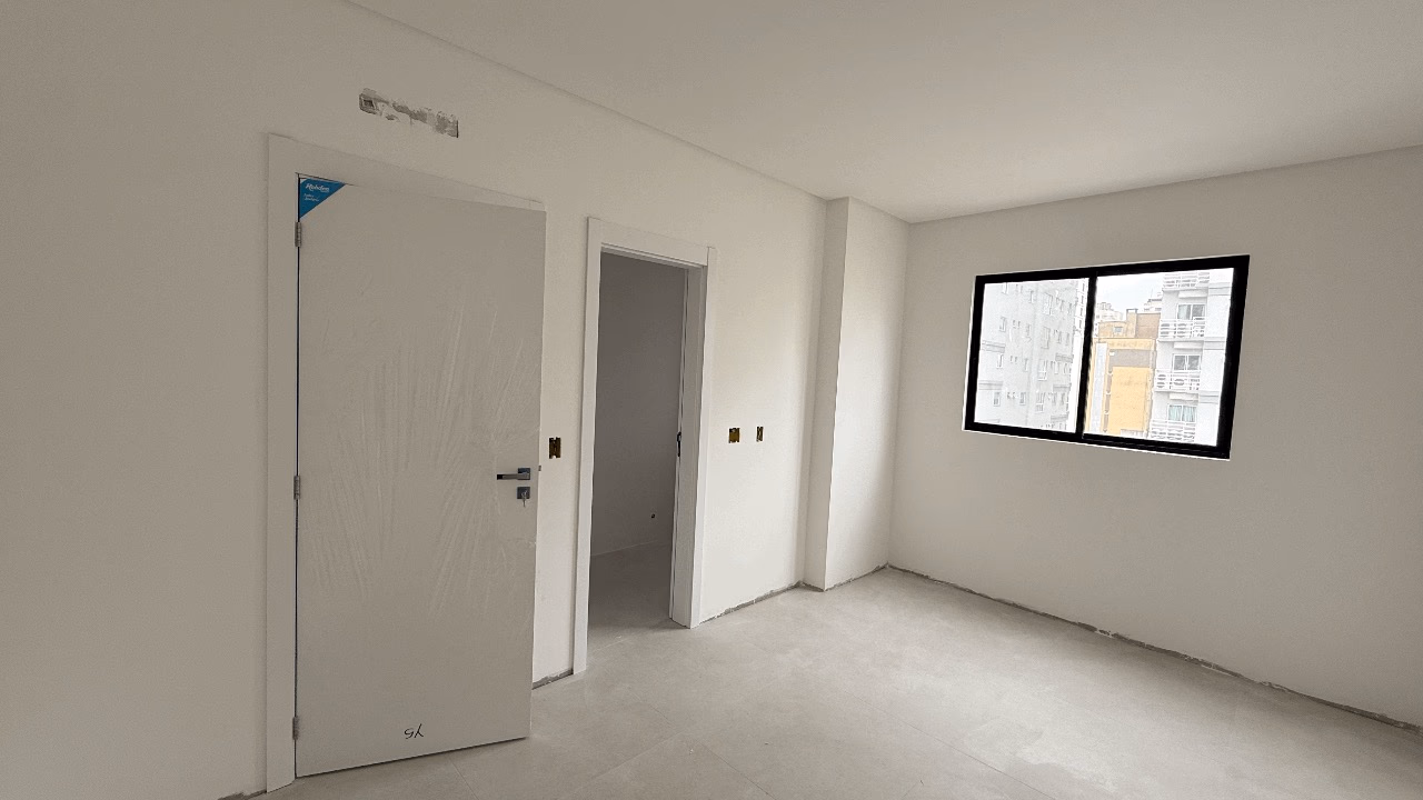 Apartamento 3 suítes em Meia Praia — Meia Praia, Itapema