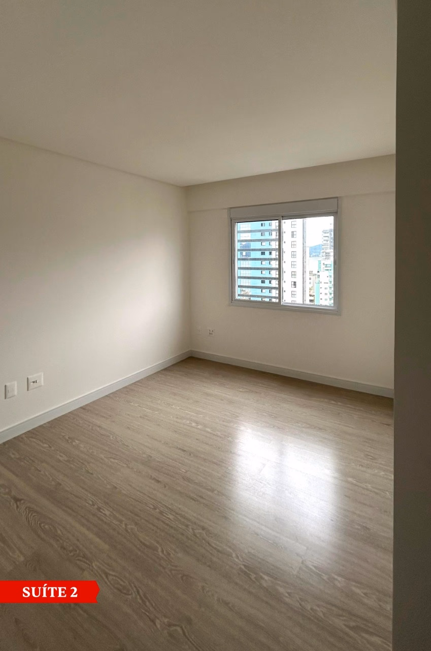 Apartamento 4 suítes em Meia Praia — Meia Praia, Itapema