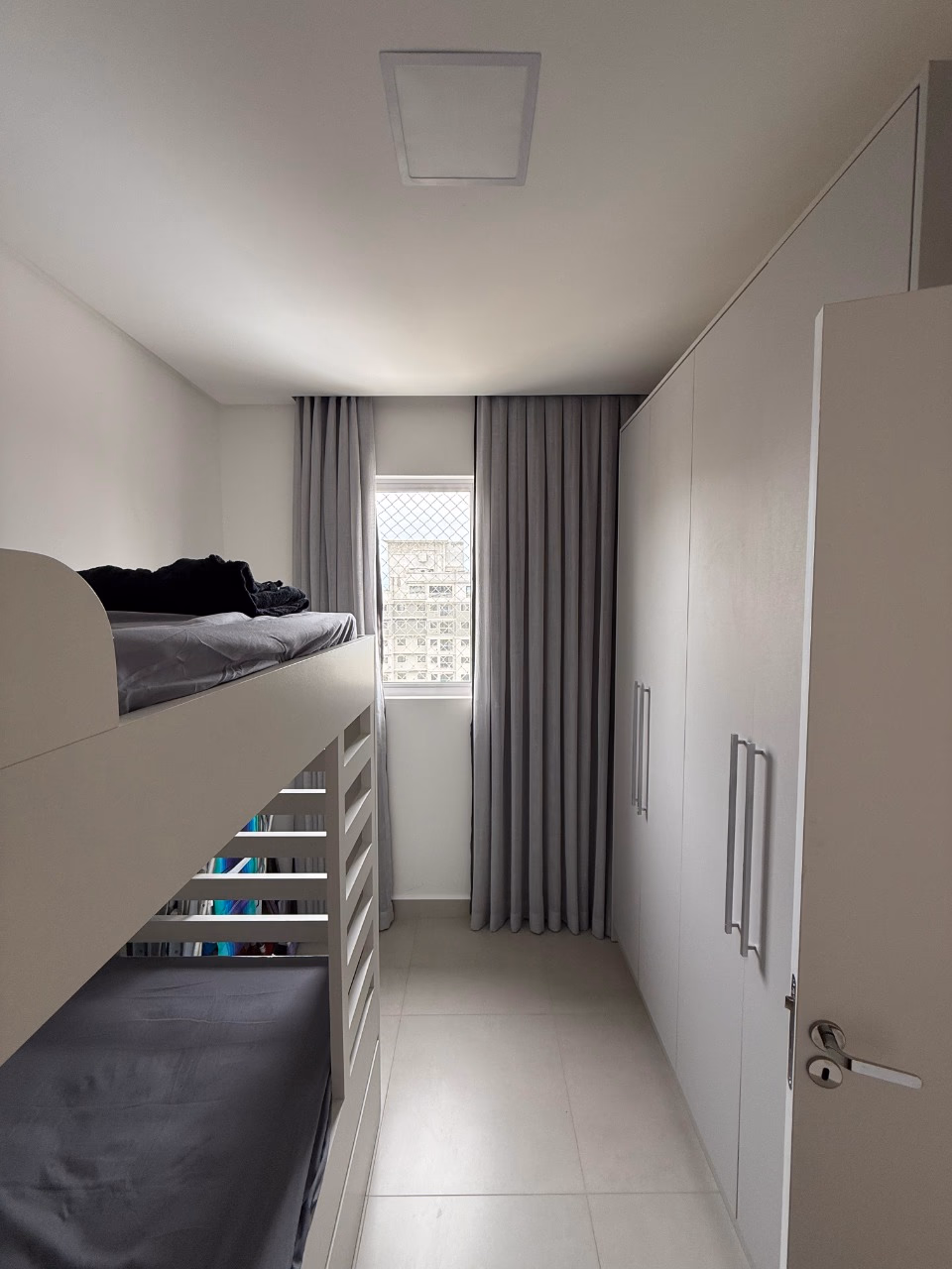 Apartamento 1 suíte em Tabuleiro dos Oliveiras — Tabuleiro dos Oliveiras, Itapema