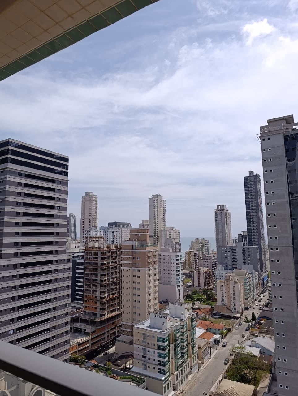Apartamento 3 suítes em Meia Praia — Meia Praia, Itapema