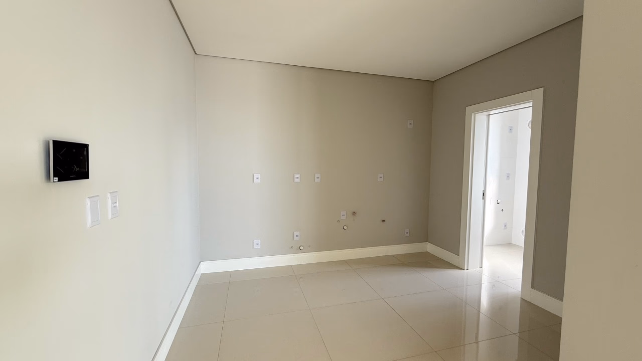 Apartamento 4 suítes em Meia Praia — Meia Praia, Itapema