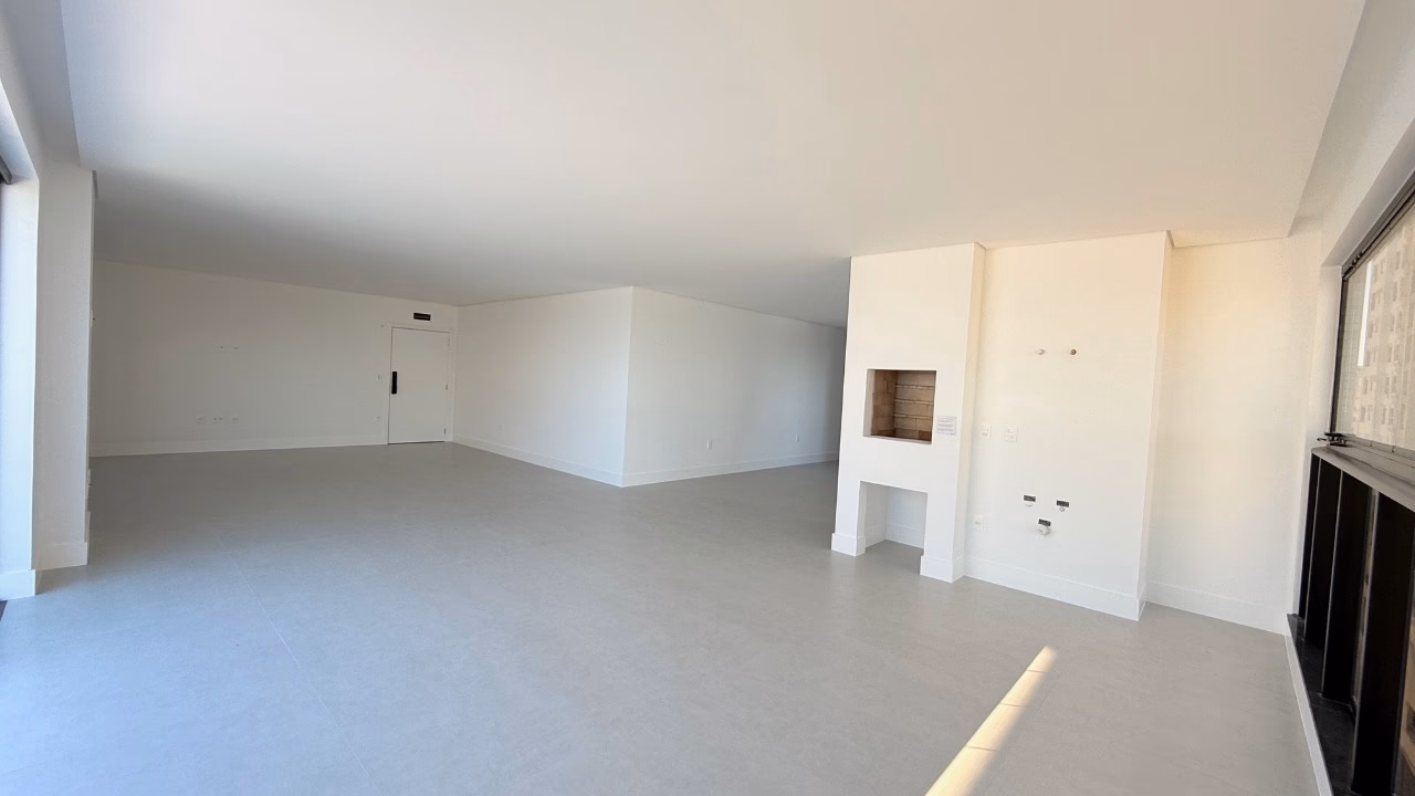 Apartamento 4 suítes em Meia Praia — Meia Praia, Itapema