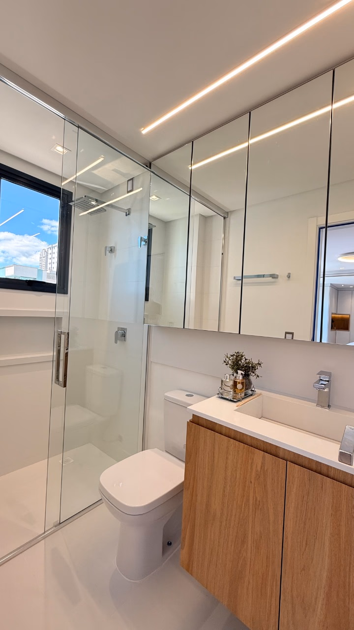 Apartamento 3 suítes em Meia Praia — Meia Praia, Itapema