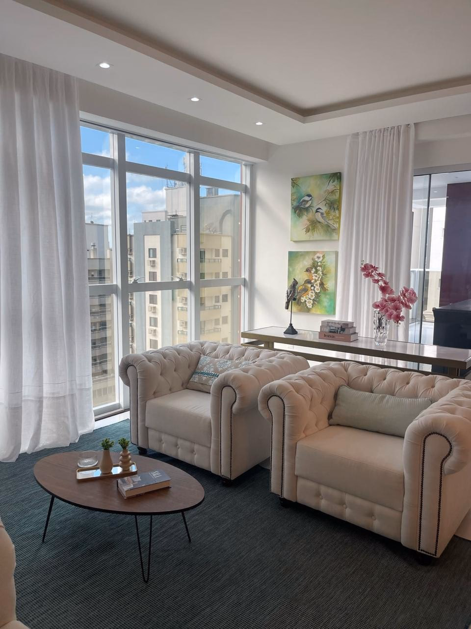 Apartamento 4 suítes em Meia Praia — Meia Praia, Itapema