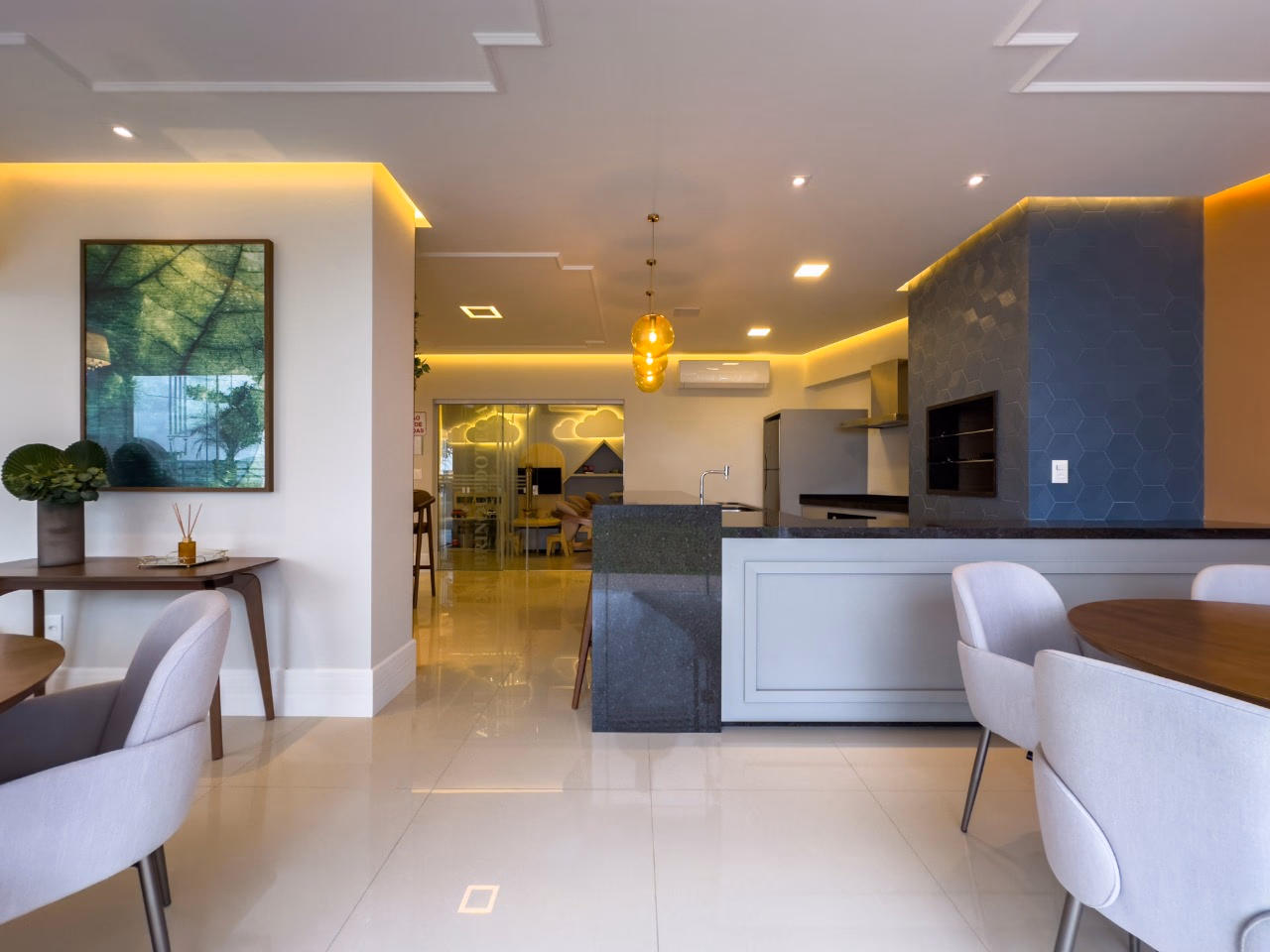 Apartamento 3 suítes em Meia Praia — Meia Praia, Itapema