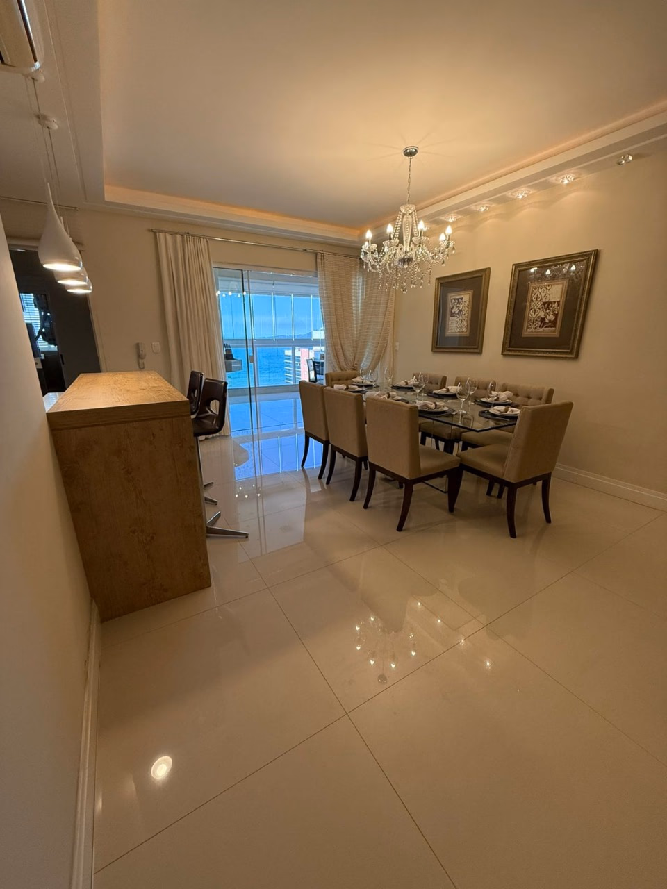 Apartamento 3 suítes em Meia Praia — Meia Praia, Itapema