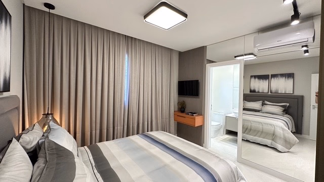 Apartamento 3 suítes em Meia Praia — Meia Praia, Itapema