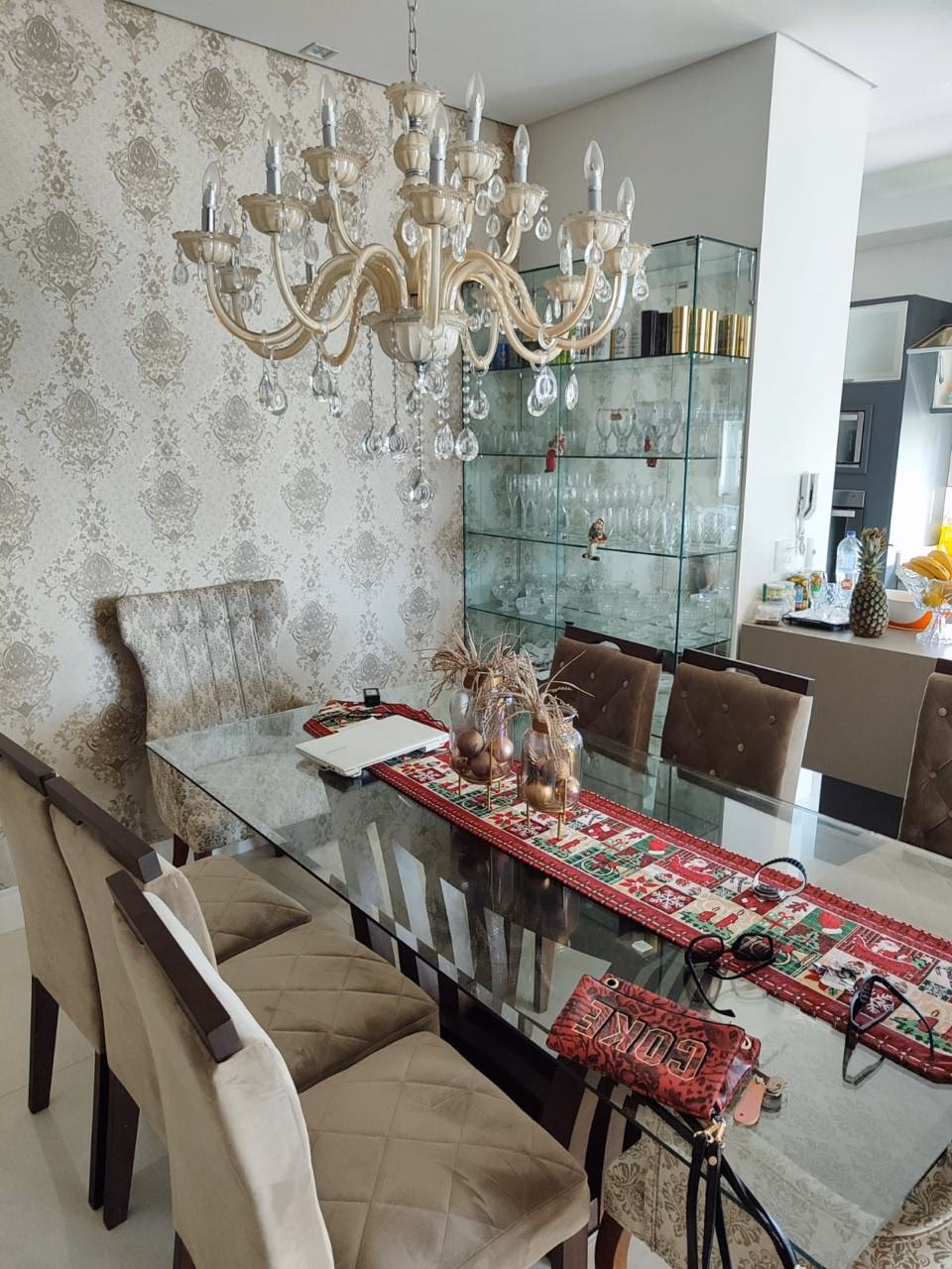 Apartamento 4 suítes em Meia Praia — Meia Praia, Itapema