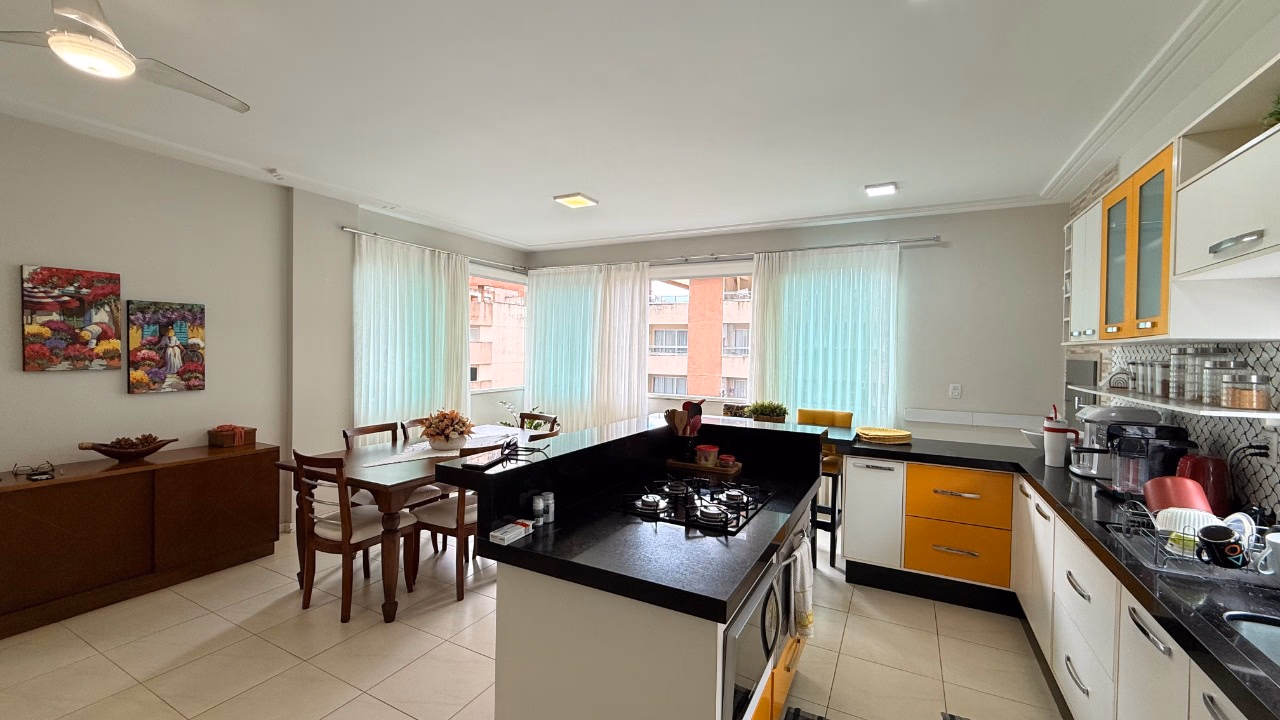Apartamento 3 quartos em Meia Praia — Meia Praia, Itapema