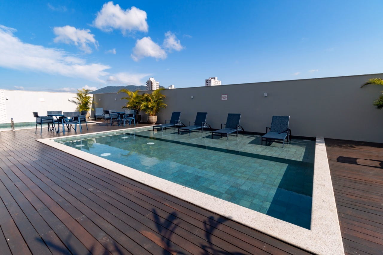 Apartamento 4 suítes em Meia Praia — Meia Praia, Itapema