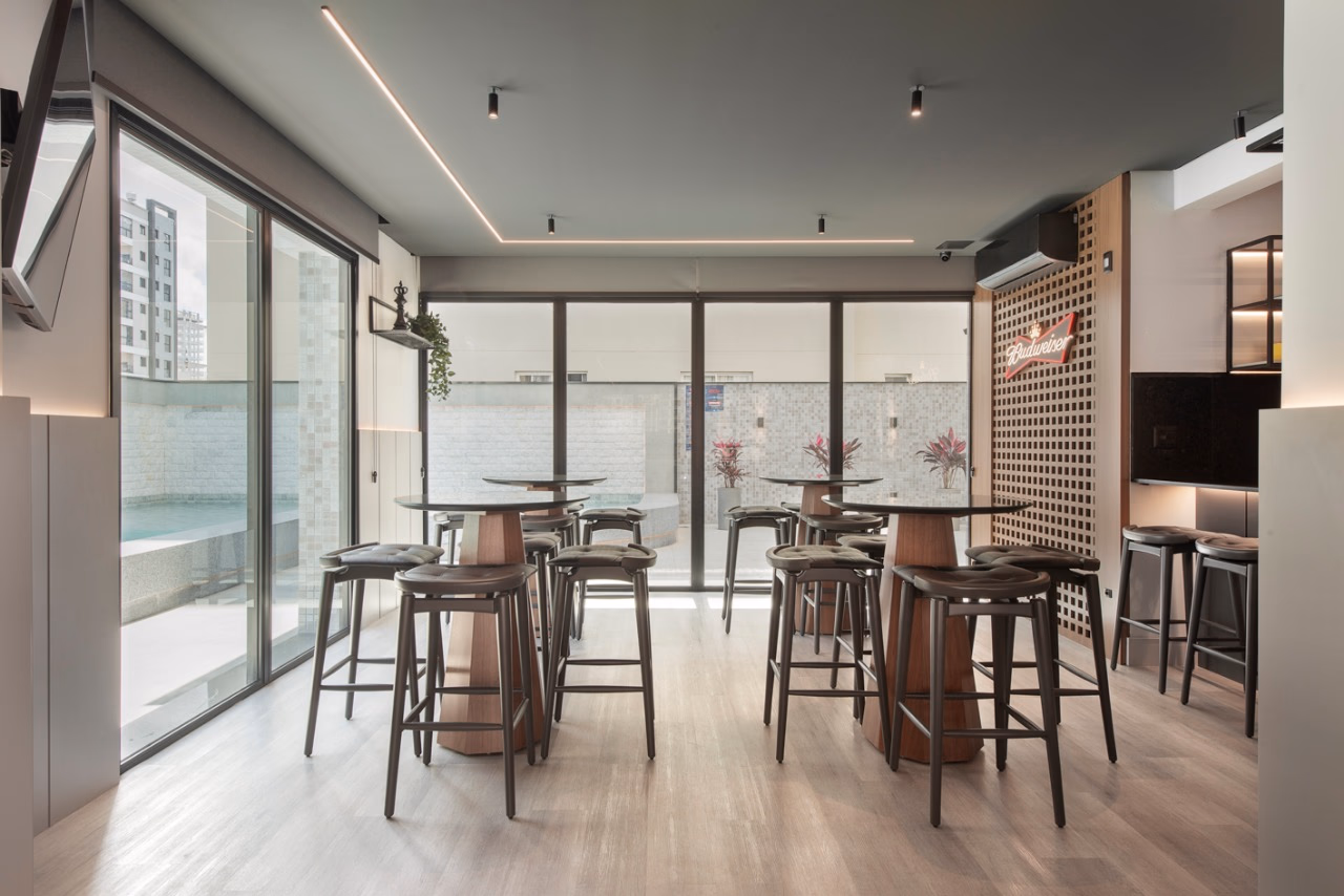 Apartamento 3 suítes em Meia Praia — Meia Praia, Itapema