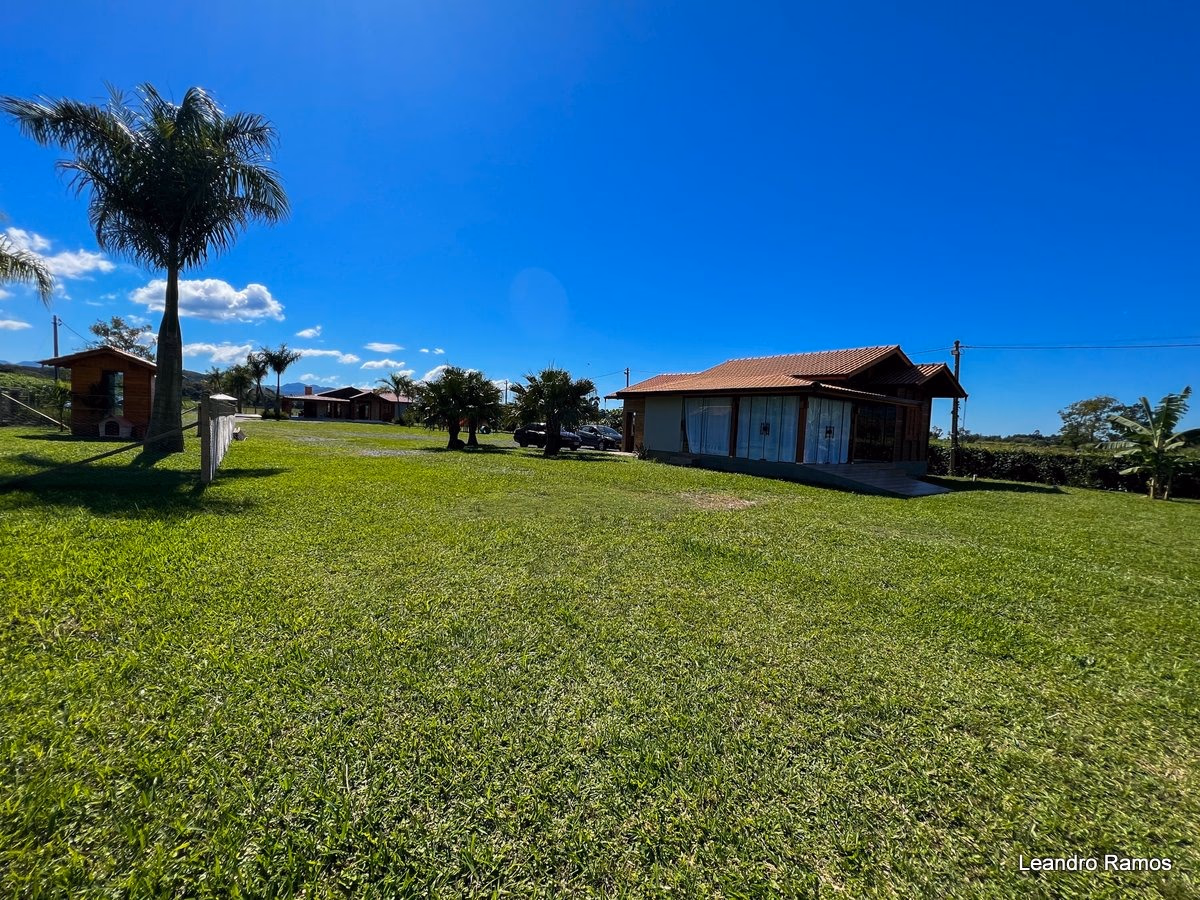 Imóvel 3 suítes em Ribanceira do Sul — Ribanceira do Sul, São João Batista