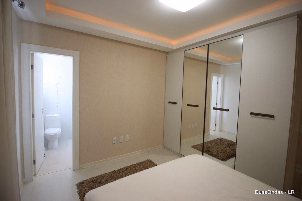 Apartamento 3 suítes em Meia Praia — Meia Praia, Itapema