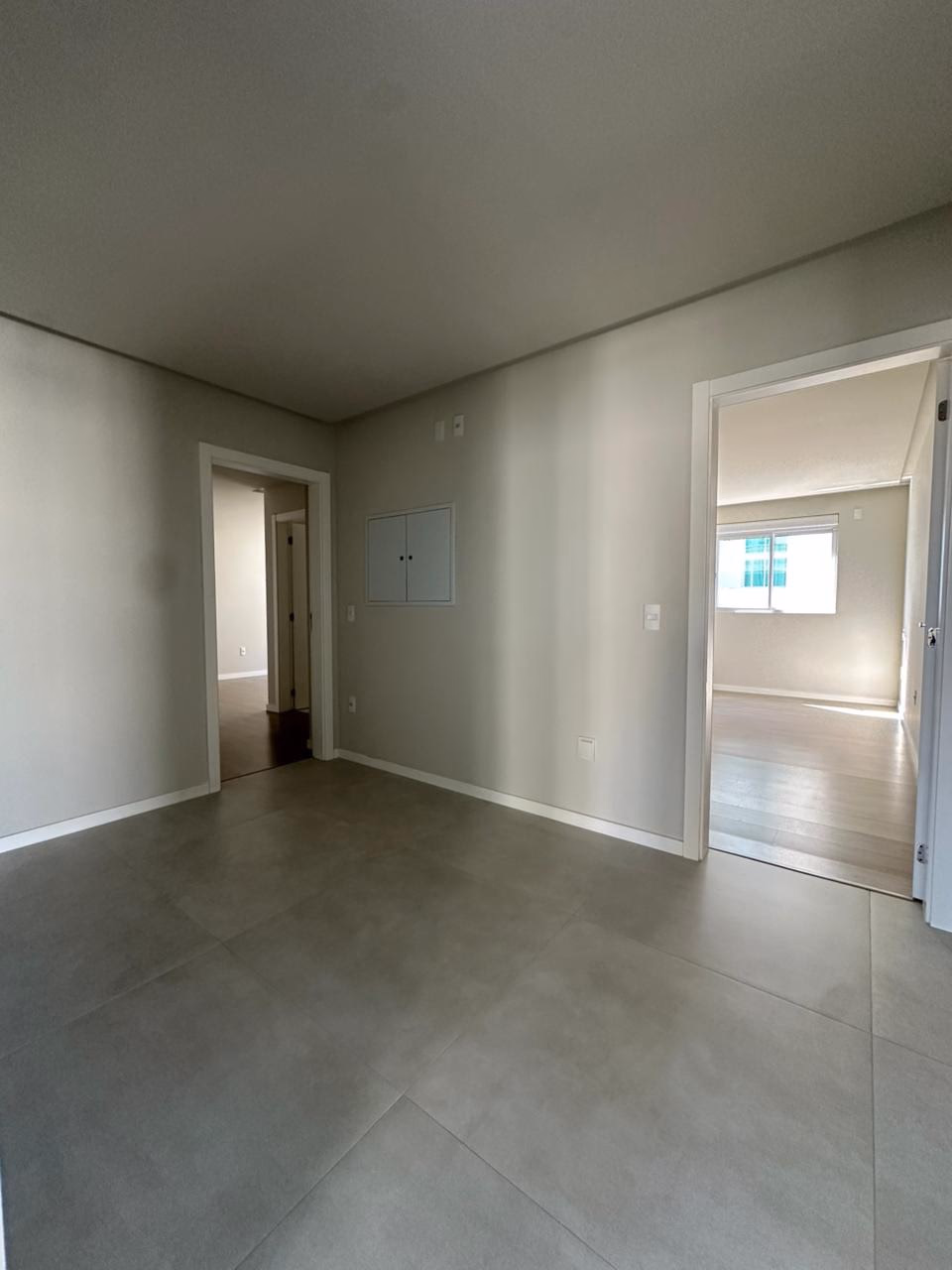 Apartamento 4 suítes em Meia Praia — Meia Praia, Itapema