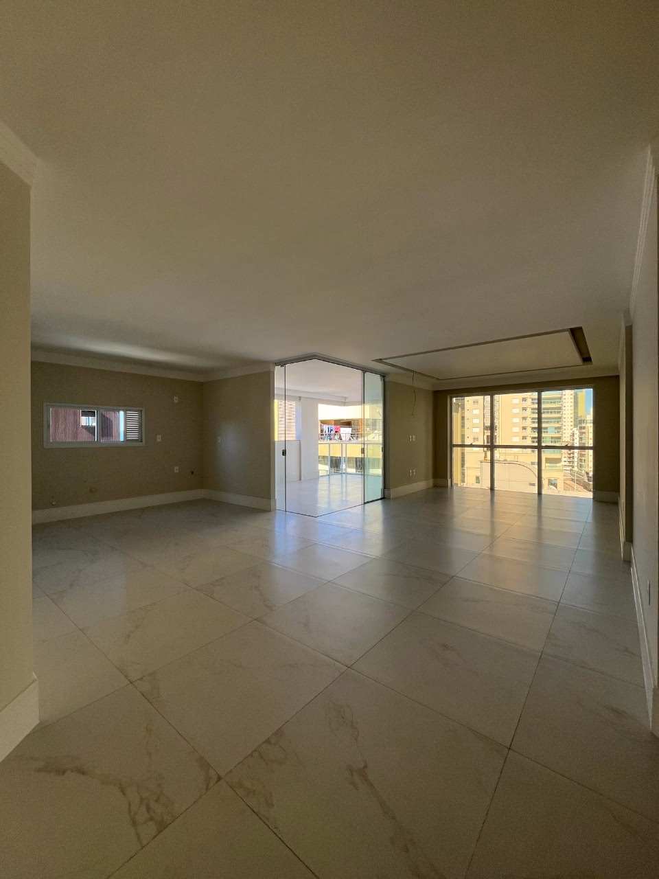 Apartamento 4 suítes em Centro — Centro, Itapema
