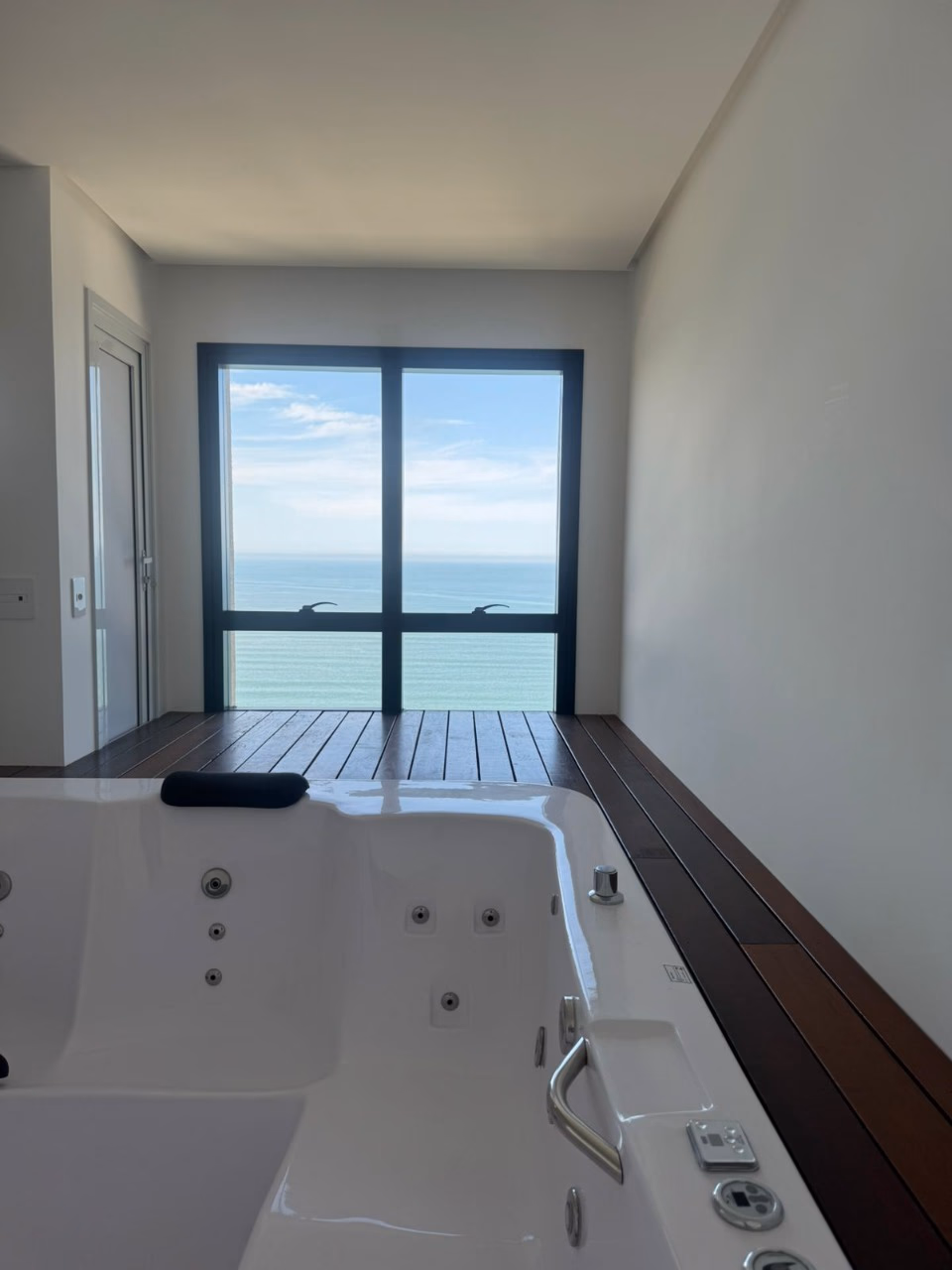Apartamento 5 suítes em Centro — Centro, Itapema
