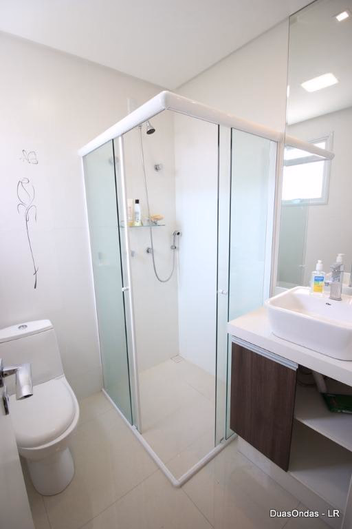 Apartamento 3 suítes em Meia Praia — Meia Praia, Itapema