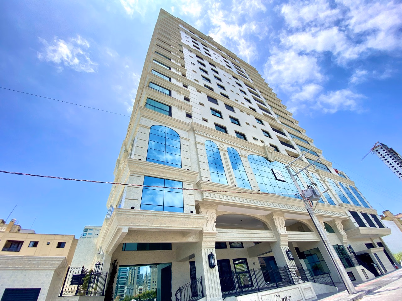 Cartier CNA Residence — Meia Praia