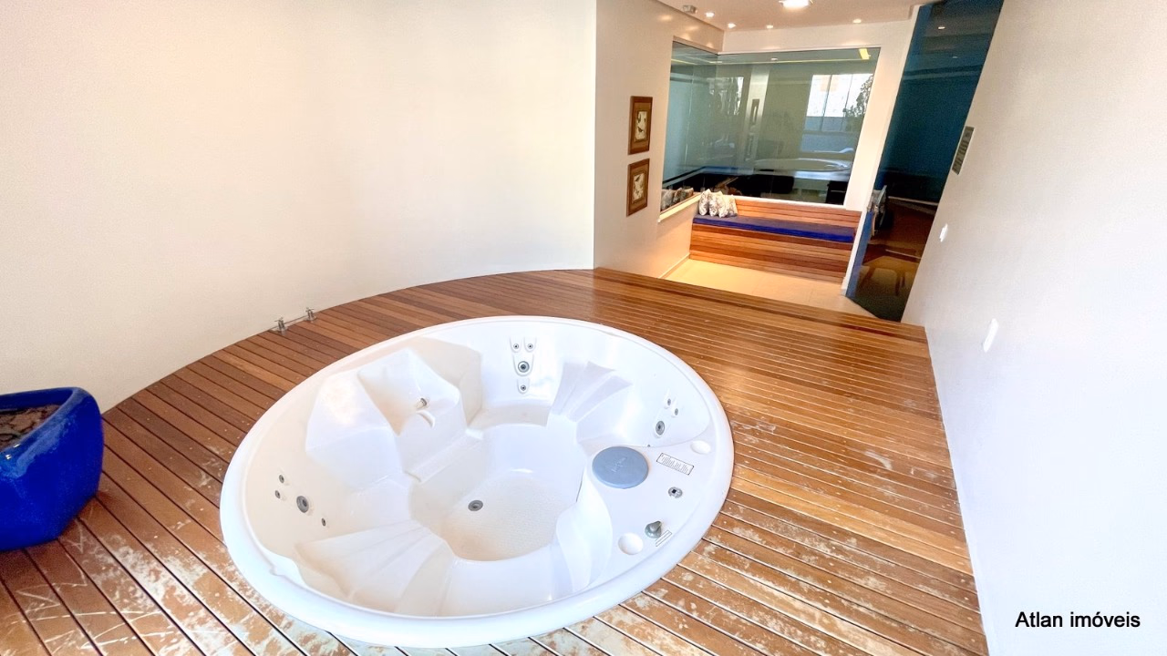 Apartamento quadra mar a venda em Meia Praia, Itapema-SC (13)