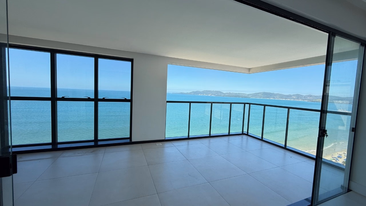 Apartamento 4 suítes em Meia Praia — Meia Praia, Itapema
