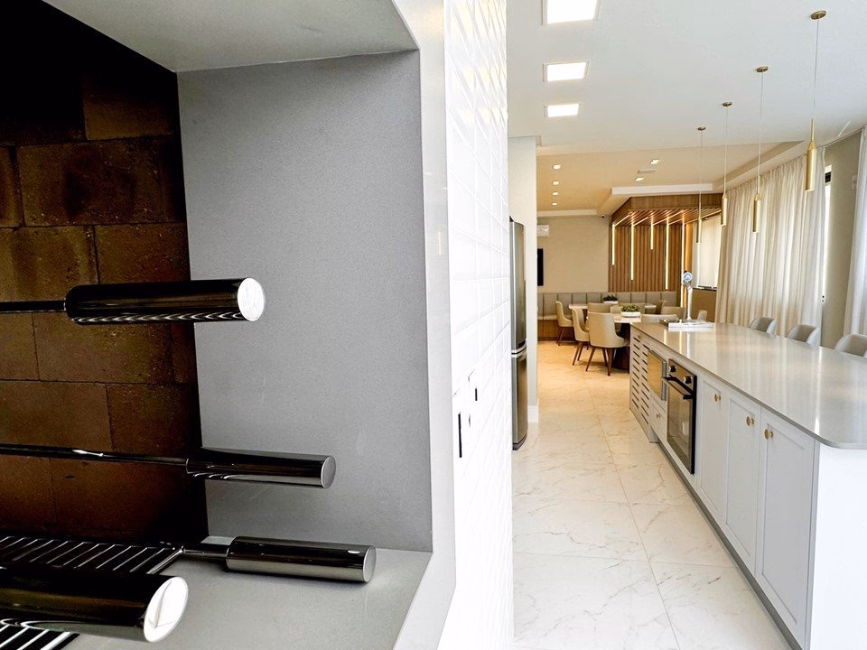 Residencial Long Beach, Rua 240, Bairro Meia Praia, Itapema - SC (10)