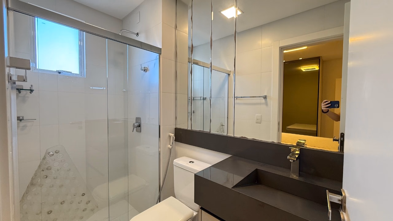 Apartamento 4 suítes em Meia Praia — Meia Praia, Itapema