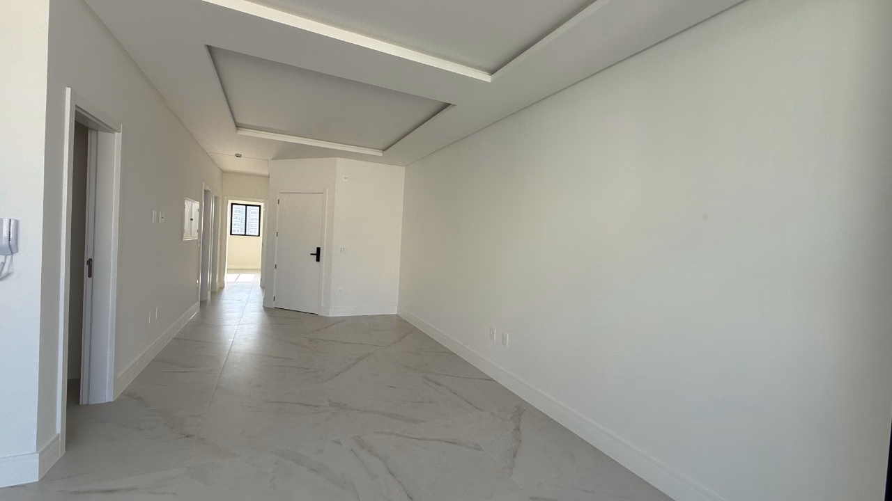 Apartamento 3 suítes em Meia Praia — Meia Praia, Itapema