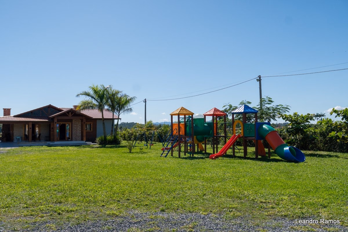 Imóvel 3 suítes em Ribanceira do Sul — Ribanceira do Sul, São João Batista