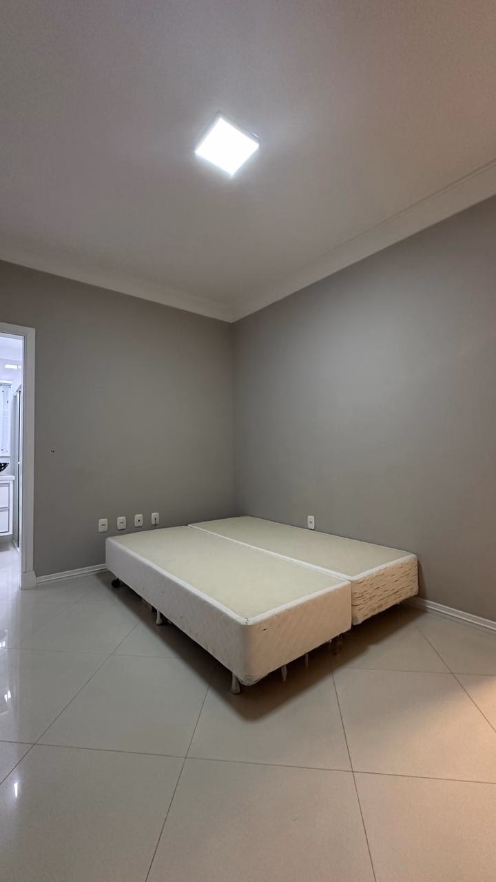 Apartamento 4 suítes em Meia Praia — Meia Praia, Itapema