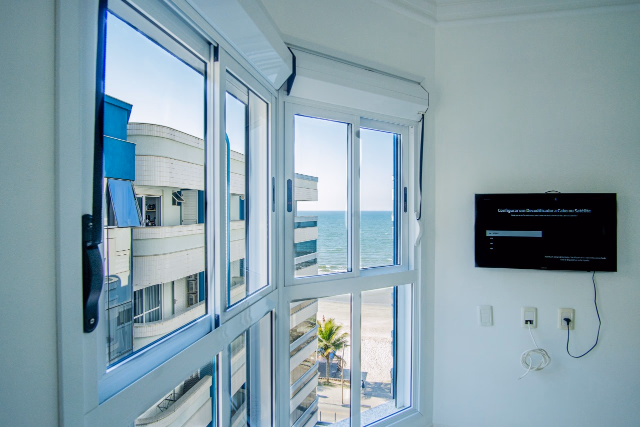 Apartamento 3 quartos em Meia Praia — Meia Praia, Itapema