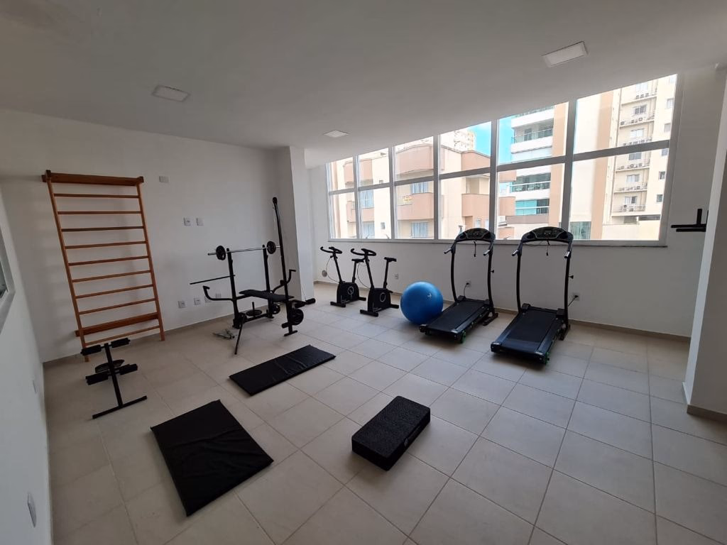 Apartamento a venda em Meia Praia (15)