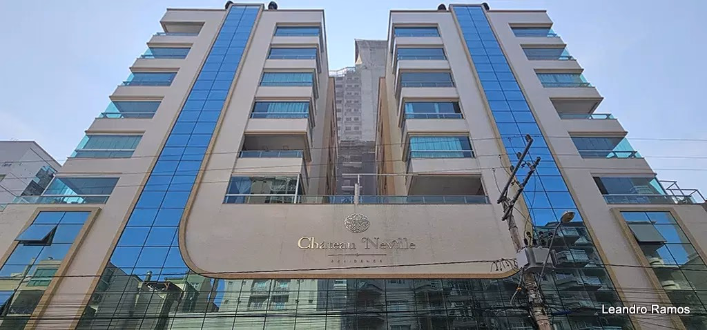 Chateau Neville Residencial — Meia Praia