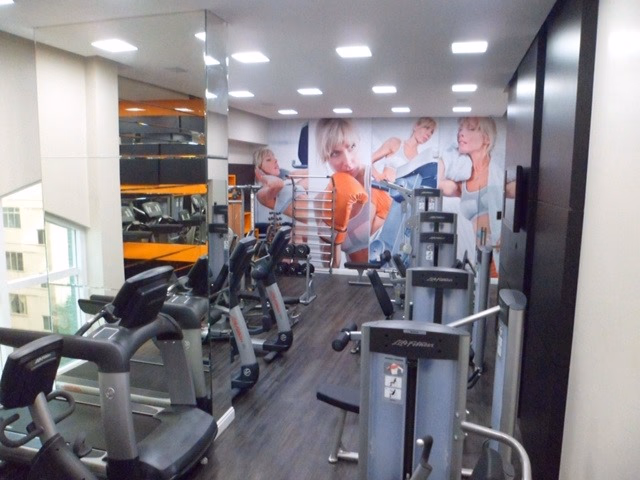 L Academia 1