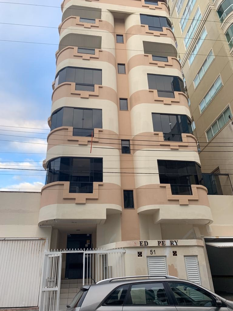 J Petry Residencial — Meia Praia