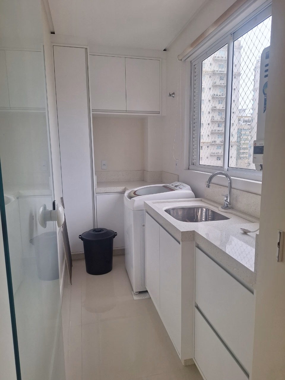 Apartamento 3 suítes em Meia Praia — Meia Praia, Itapema